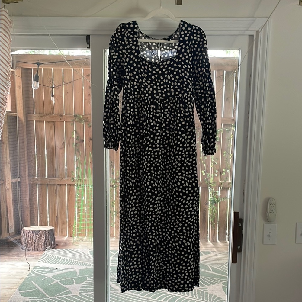 Who What Wear Black and White Long Sleeve Dress